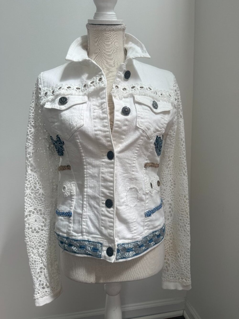 Desigual Exotic Jeans White Denim Jacket